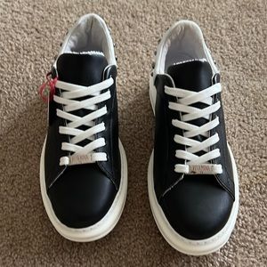 Vitamina Tu sneakers: